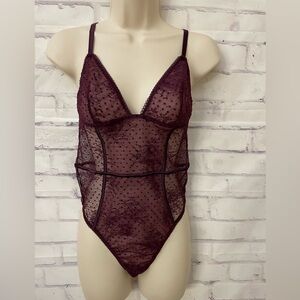 Victoria’s Secret bodysuit flocked dot lace purple‎ med boudoir Teddy Neglige